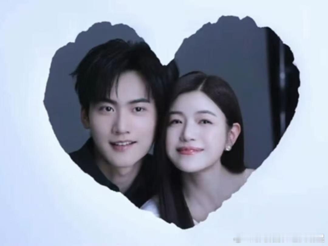 周柯宇陈妍希大头贴 就这样被甜晕～贴贴太超过啦！ 