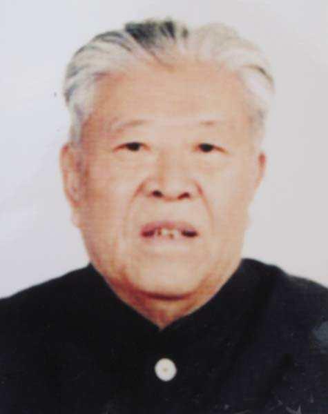 少年赴烽火，白首守初心！百岁老革命白治民，三朝实干不负家国
 
白治民（1918