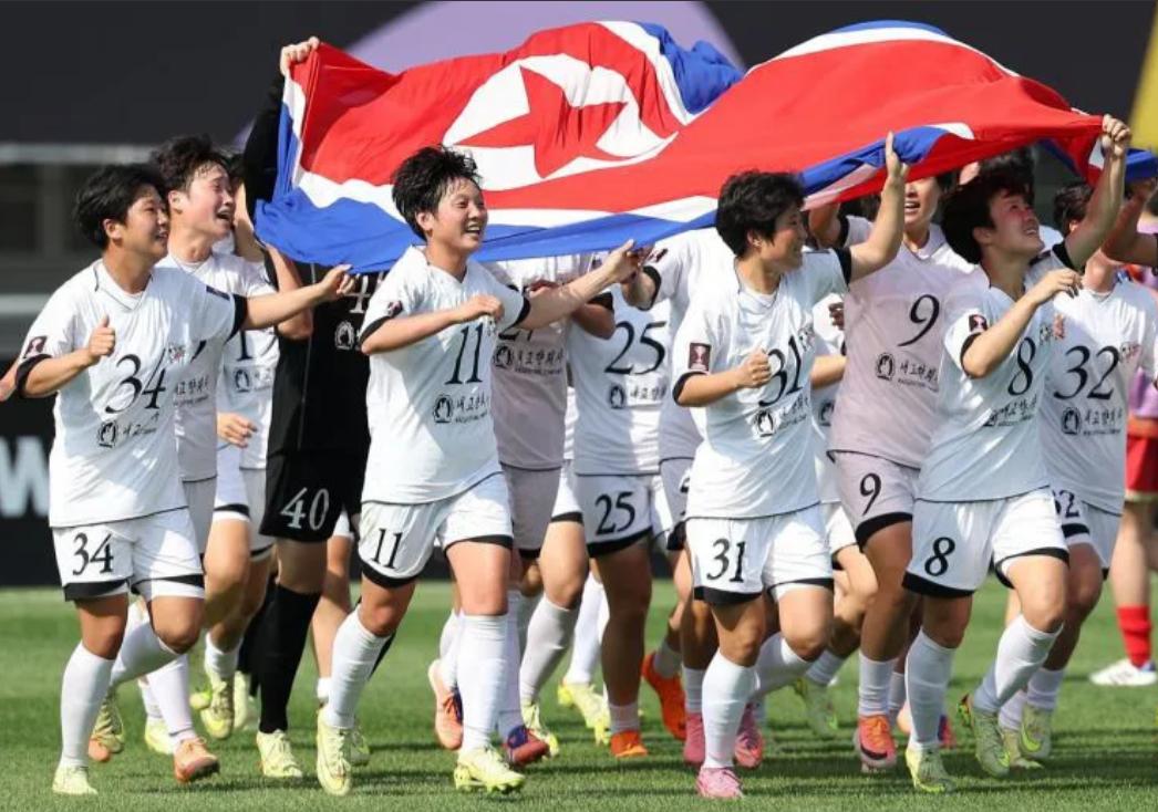 朝鲜女足夺冠了，但100万美元奖金，可能一分钱都拿不到。

5月23日下午的韩国