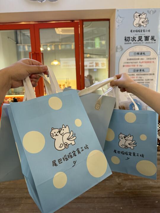 卧卧卧！重庆首家！！小狗专门便利店！！！