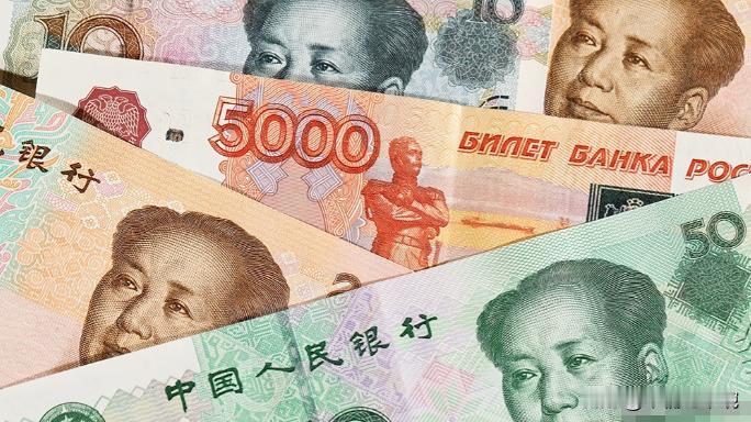 俄罗斯财政部将大规模抛售人民币与黄金
12月3日，俄罗斯财政部通报称，12月联邦