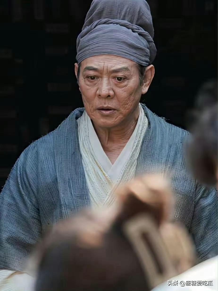 李连杰拍短剧这个事
我觉得他不是缺钱了，就是纯粹的想要让自己忙起来，太闲了。
