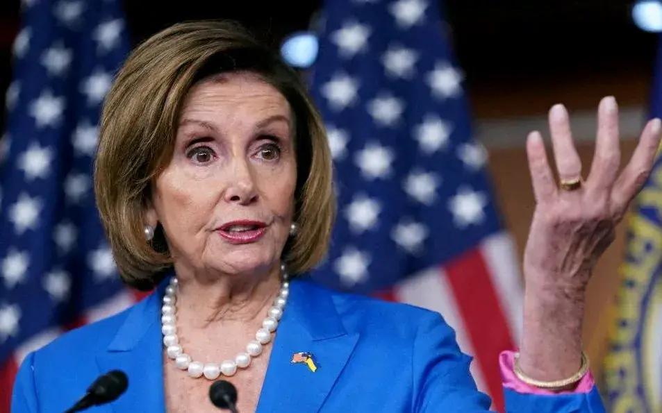 快讯！快讯！
 
美国前众议长佩洛西突然在采访中公开表示了。
 
11月4日的采