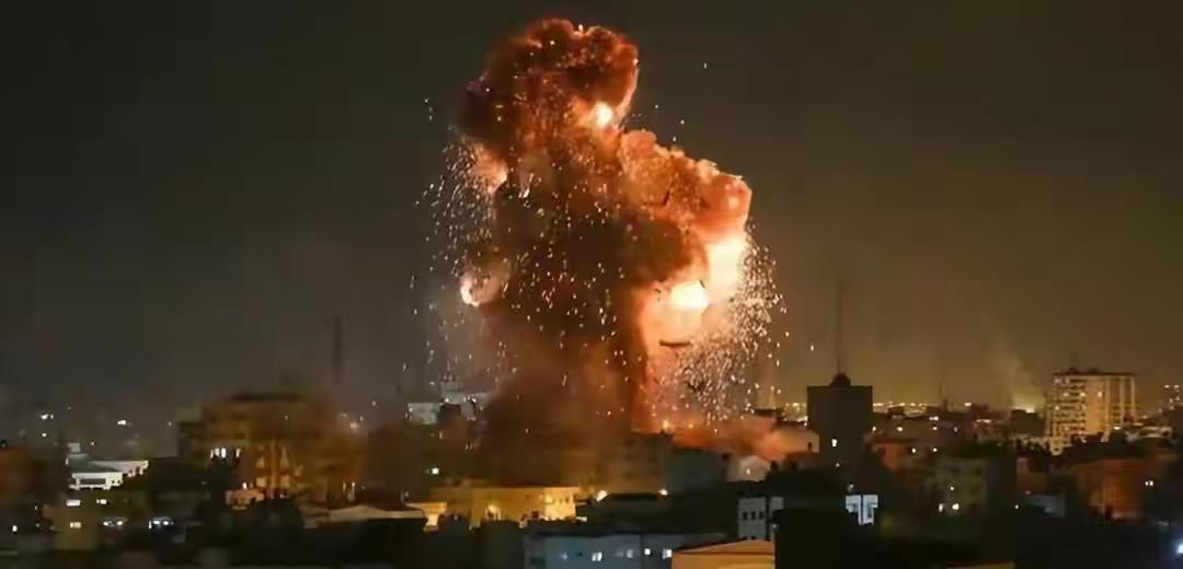 美以轰炸拦不住，伊朗是不是秘密拥有了核武器？美伊大战40天停火，美伊第一轮谈判达