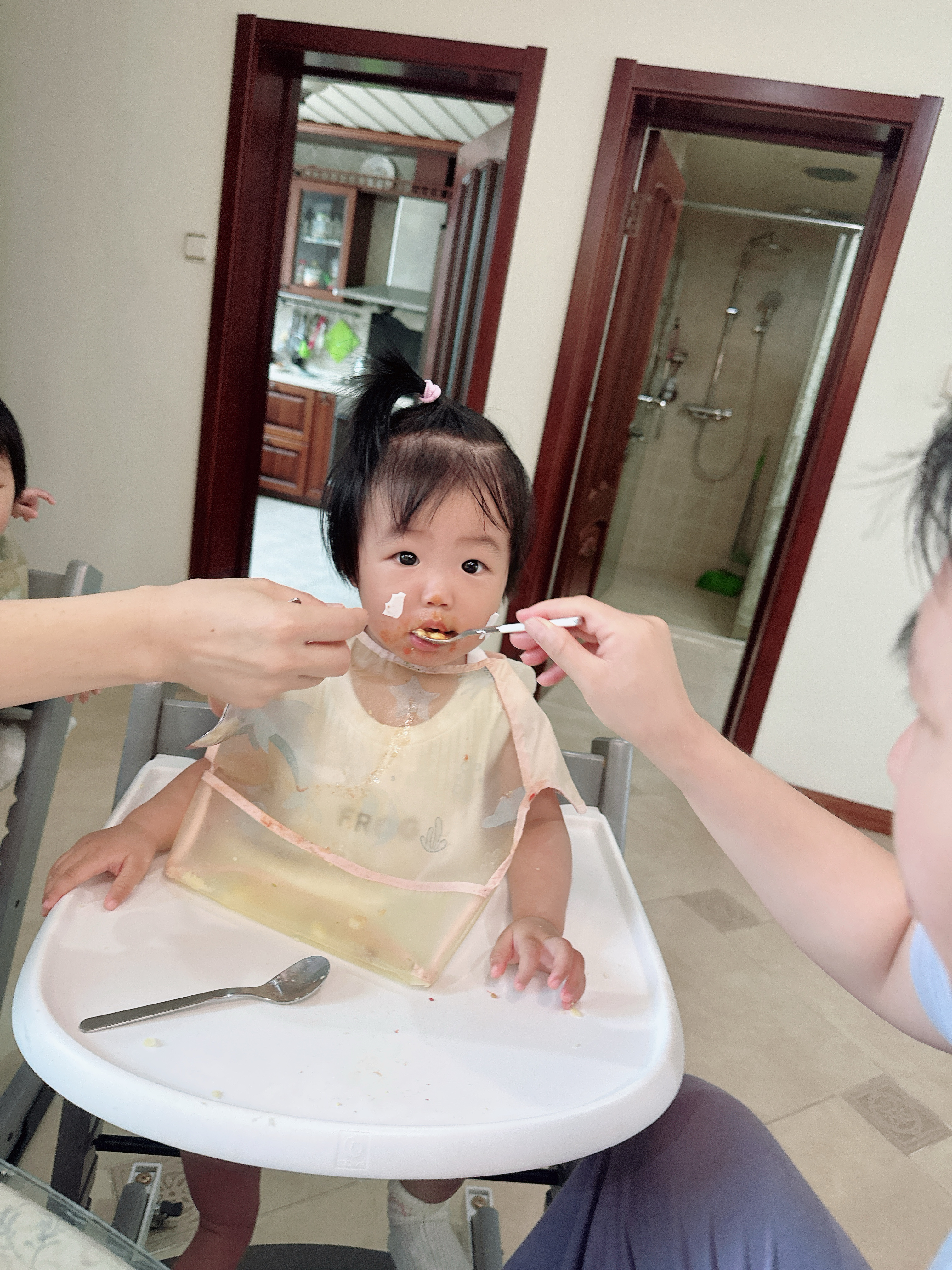 从没想过炒西红柿酱和蒸蛋的组合[收到]也算是另类的番茄炒蛋了吃的香香的 ​​​