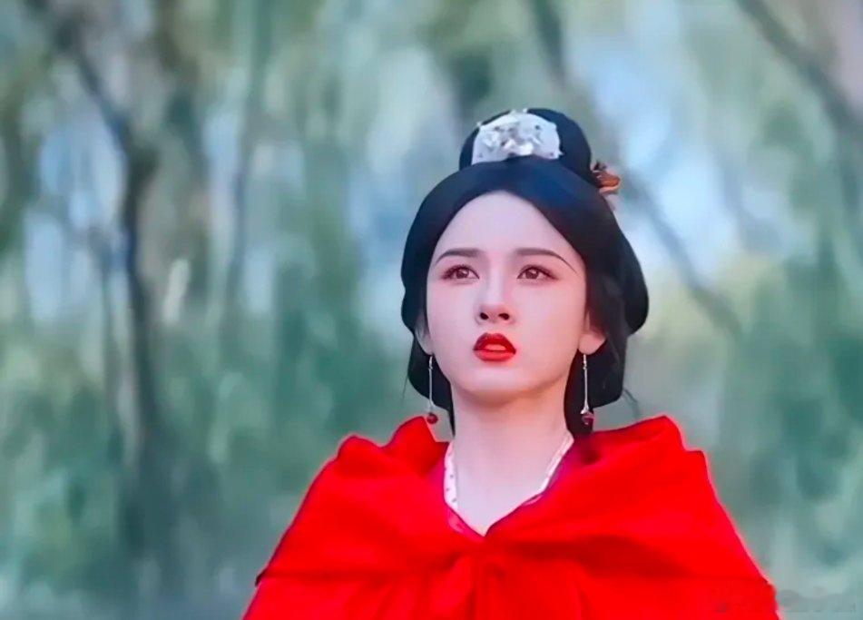 折腰：小乔的一句“我选择家族，但我会陪你一起死”，如同一把利刃，剖开了爱情与责任