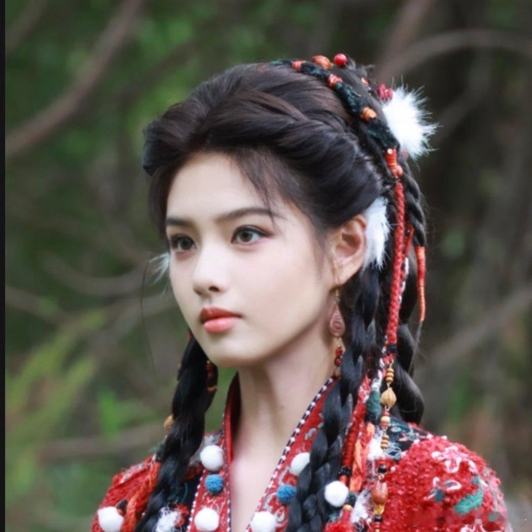 不愧是出了名的内娱魔鬼减肥营 小艾米肉眼可见的感觉瘦了好多 