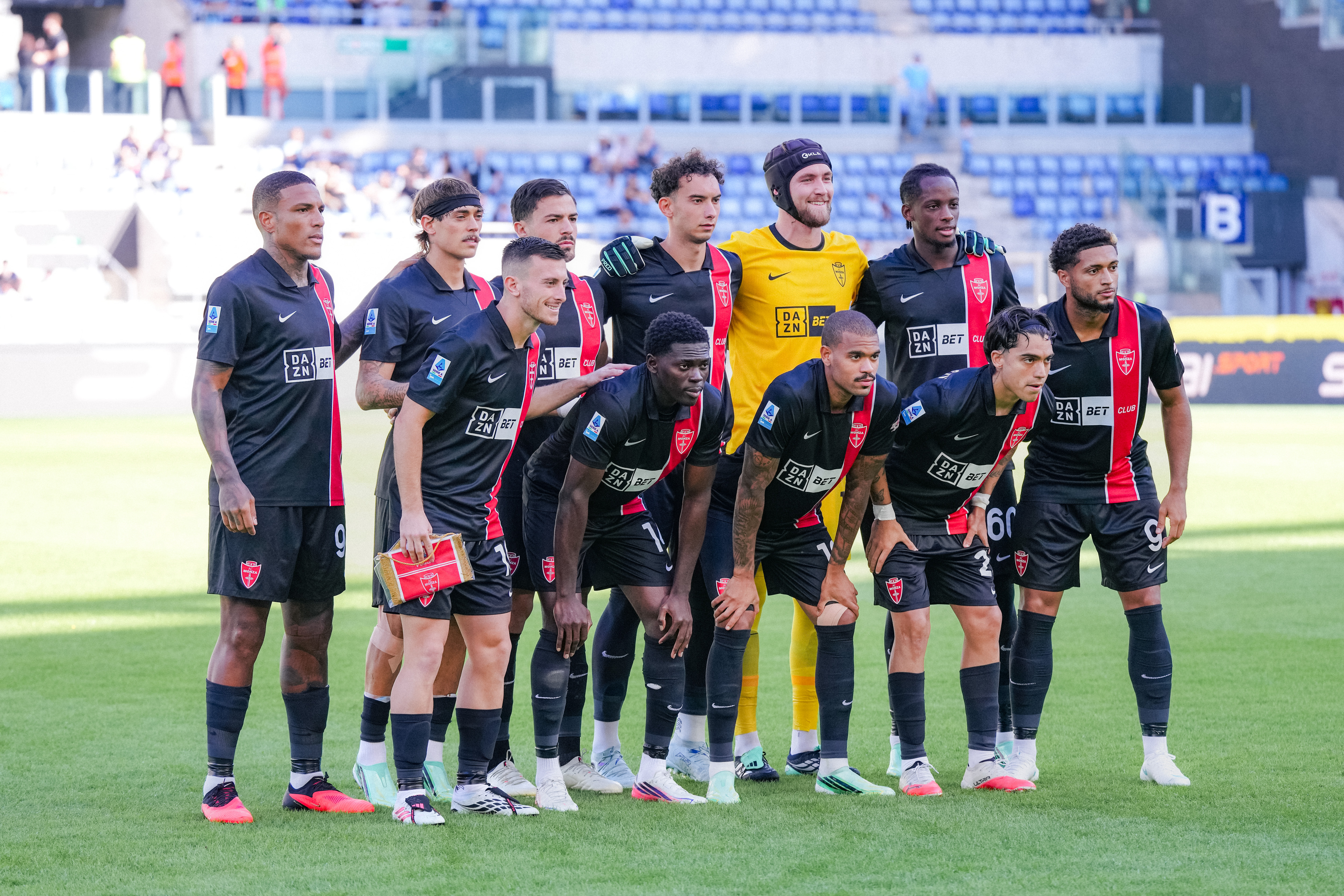 都灵 🆚 蒙扎🐂都灵在主场与蒙扎交锋过15次，战绩为8胜6平1负。🔴⚪️ 