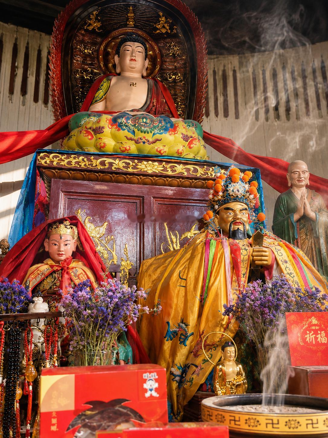他是真的捡到宝了，只是嘴上不说，心里却清楚。越在意你的人，反而越容易藏住情绪，总