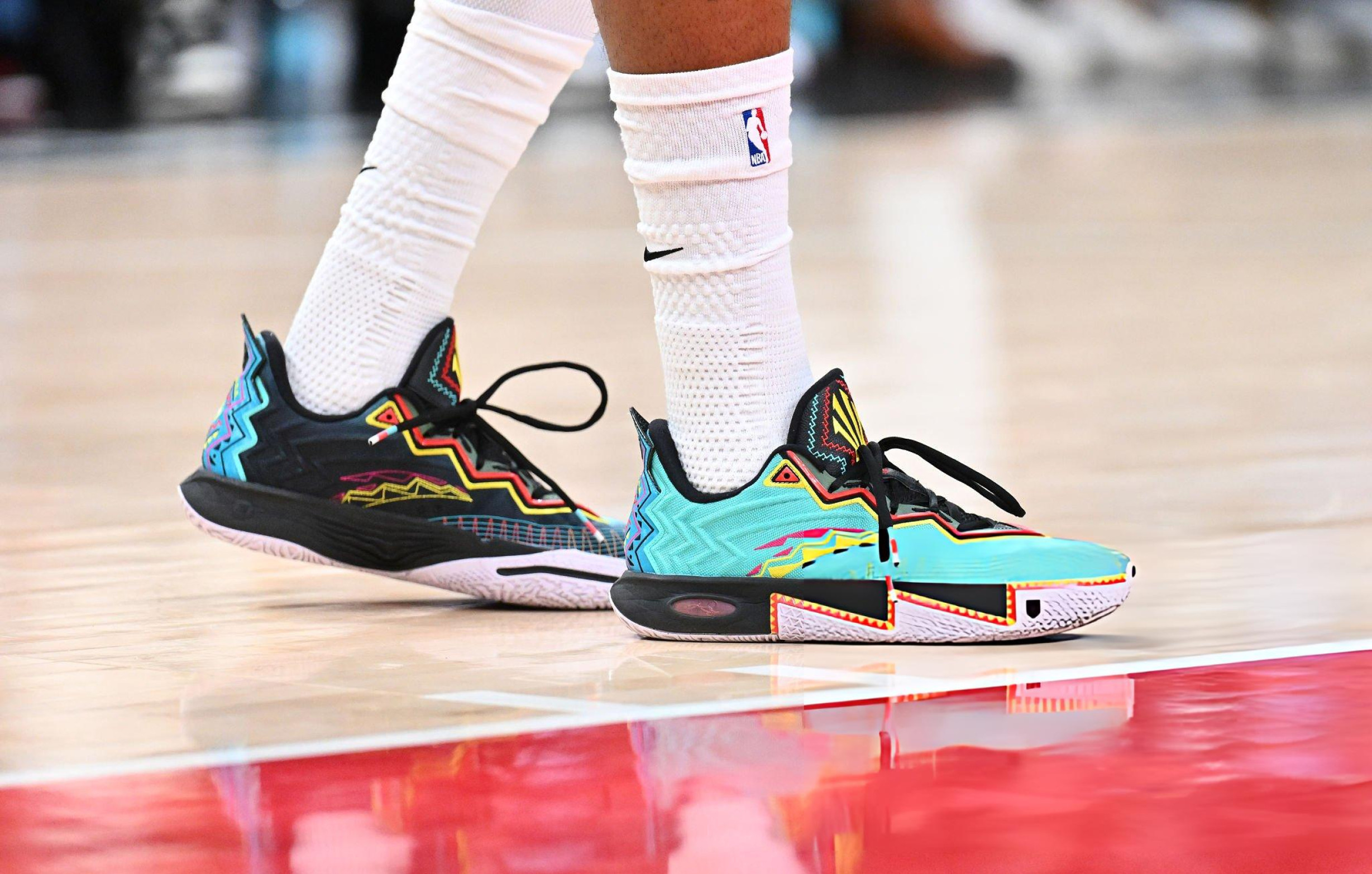 Jonathan Kuminga 今日上脚 Nike KAI 2 “回忆”配色登