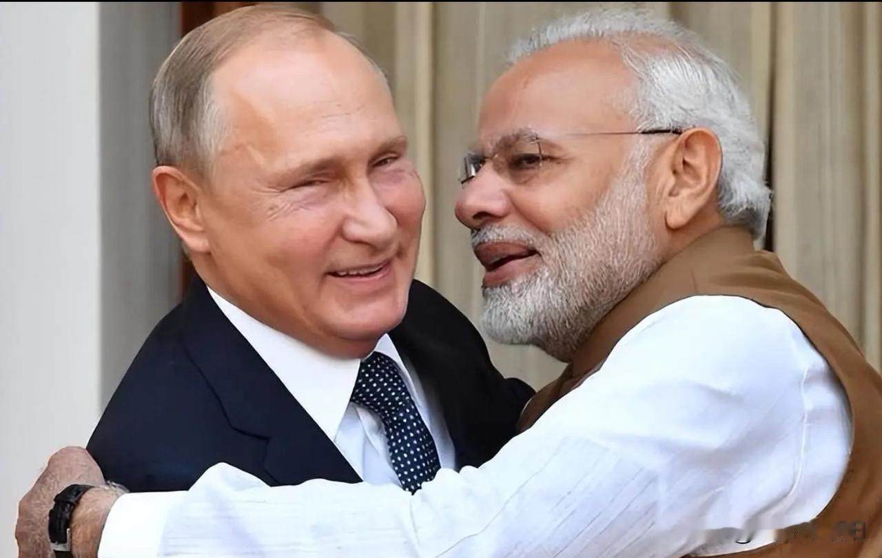 俄罗斯政府疯了？全世界网友都来吃瓜了。

俄罗斯政府宣布将无限量接收印度人，以填