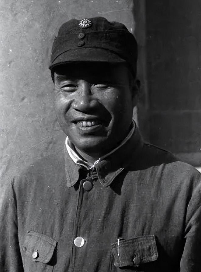 1948年，朱德到一个村里去视察，看到河里有两只野鸭，一时兴起，就开枪将两只野鸭