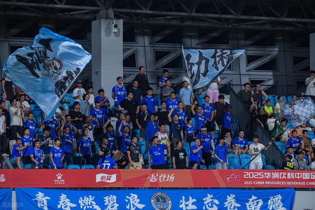 【不出意外 中甲双雄将锁定中超席位！辽宁铁人 47 分压阵，重庆铜梁龙紧追不舍，