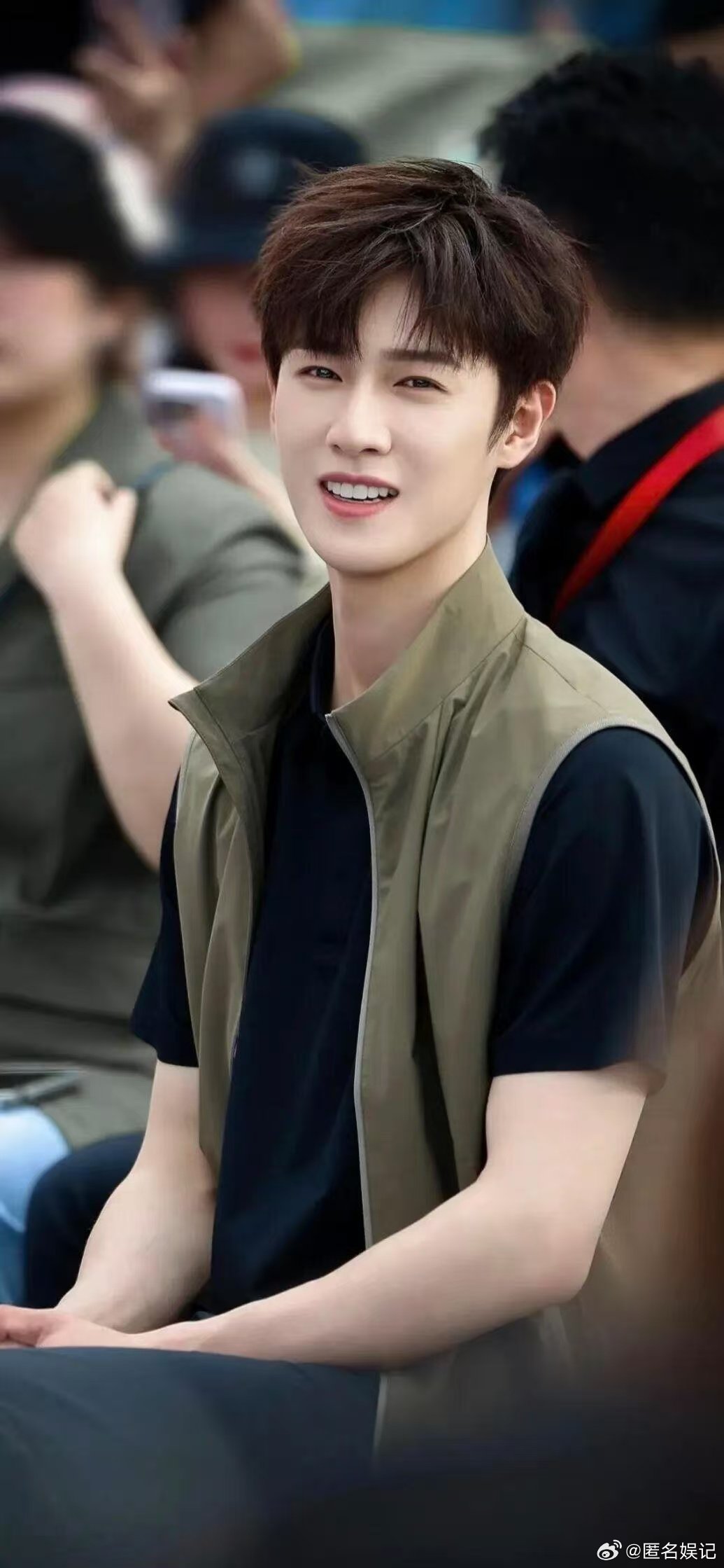 李昀锐好像郭晓婷王天辰的孩子妈妈的轮廓，爸爸的眉眼，李昀锐越看越像郭晓婷王天辰的