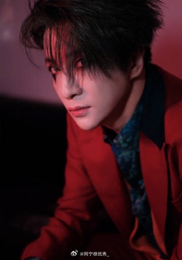 李雨桐喊话薛之谦 今夕是何年？这 不是已经闹过一次了吗？也要带货了？ 