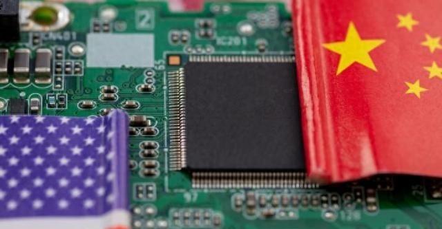 俄媒曾表示：中国打掉了美国的傲气。俄媒曾认为，中国一面宣布对美国进口芯片反倾销调