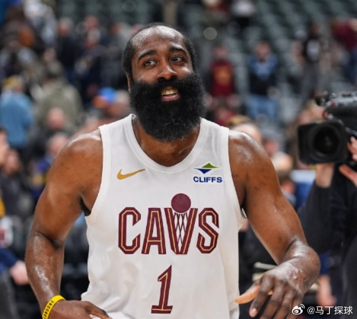 美记：詹姆斯·哈登和骑士队可能在今年夏天达成一份为期两年、价值超过7500万美元