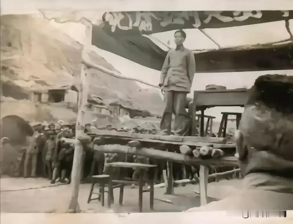 我们伟大的祖国，就是在这样的环境下站起来的，并且不断壮大、不断强大……