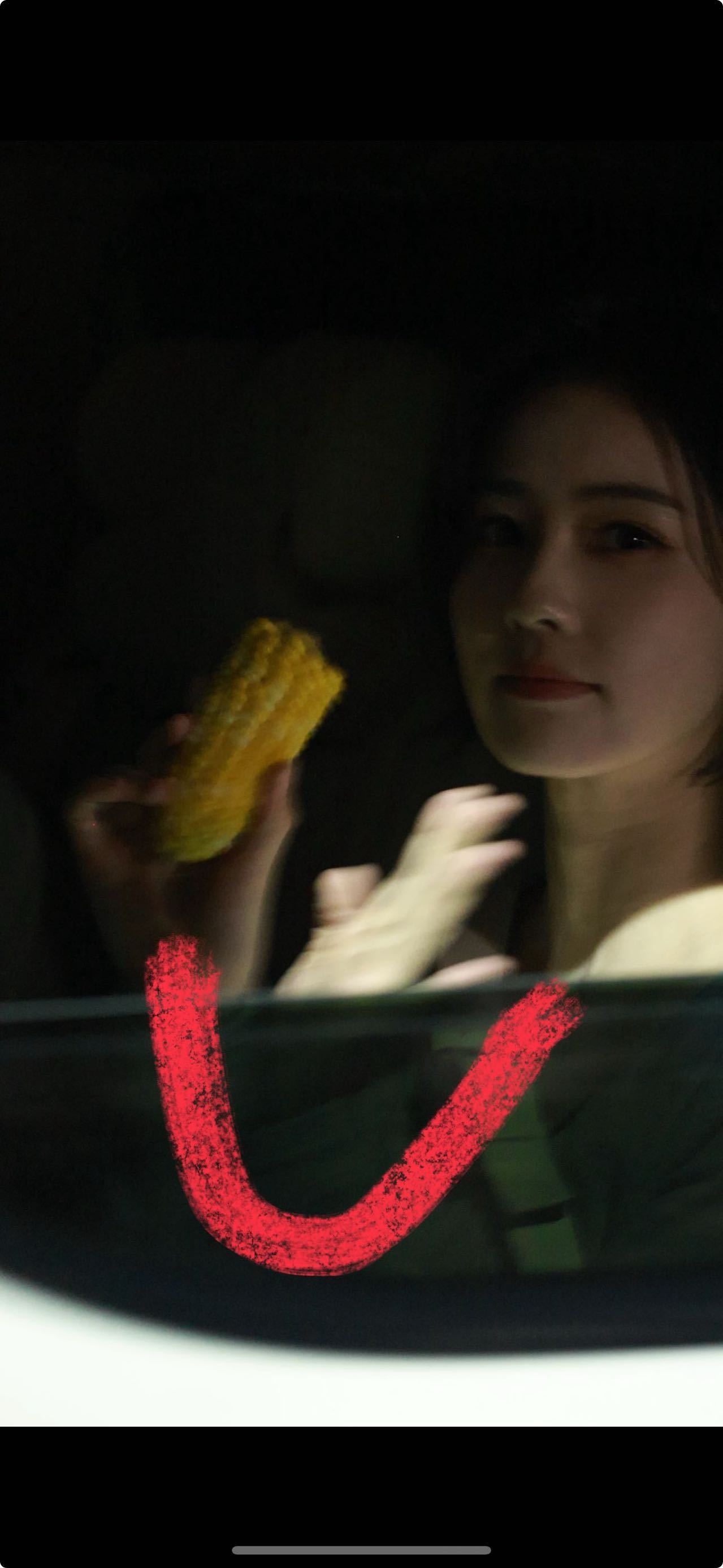 白梦妍一根玉米吃了几小时，想好好吃(๑ᵔ⤙ᵔ๑)都不行 