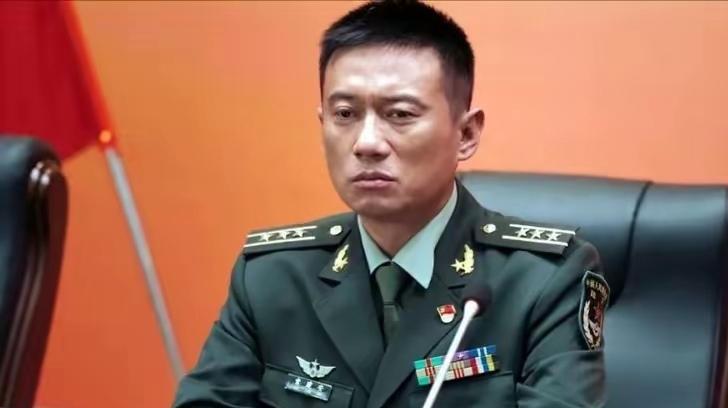 郭子剑三次被处分，其实都不算啥事！

第一次受处分是因为演习索建安在指挥所里被人