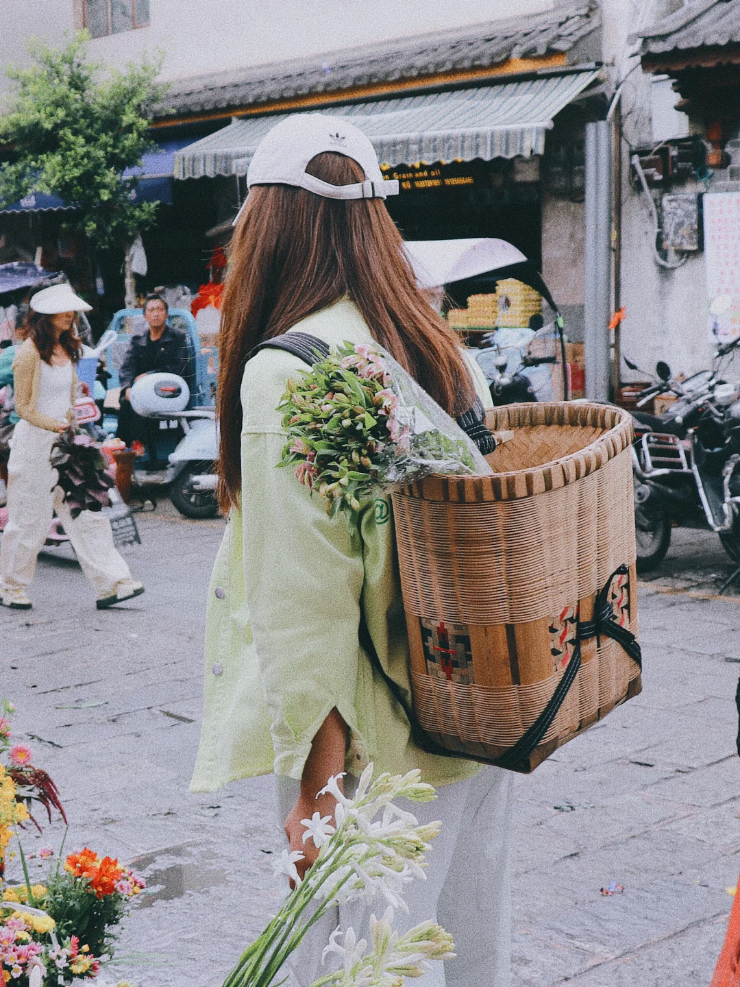 挑战带表妹200元在大理菜市场随便买买买‼️