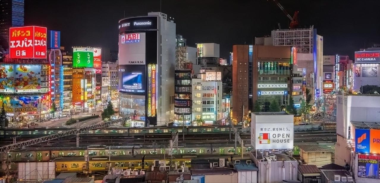 现在，东京的房价已经高到啥程度？普通年轻人干脆“逃离”，富人和外资反倒一窝蜂冲进