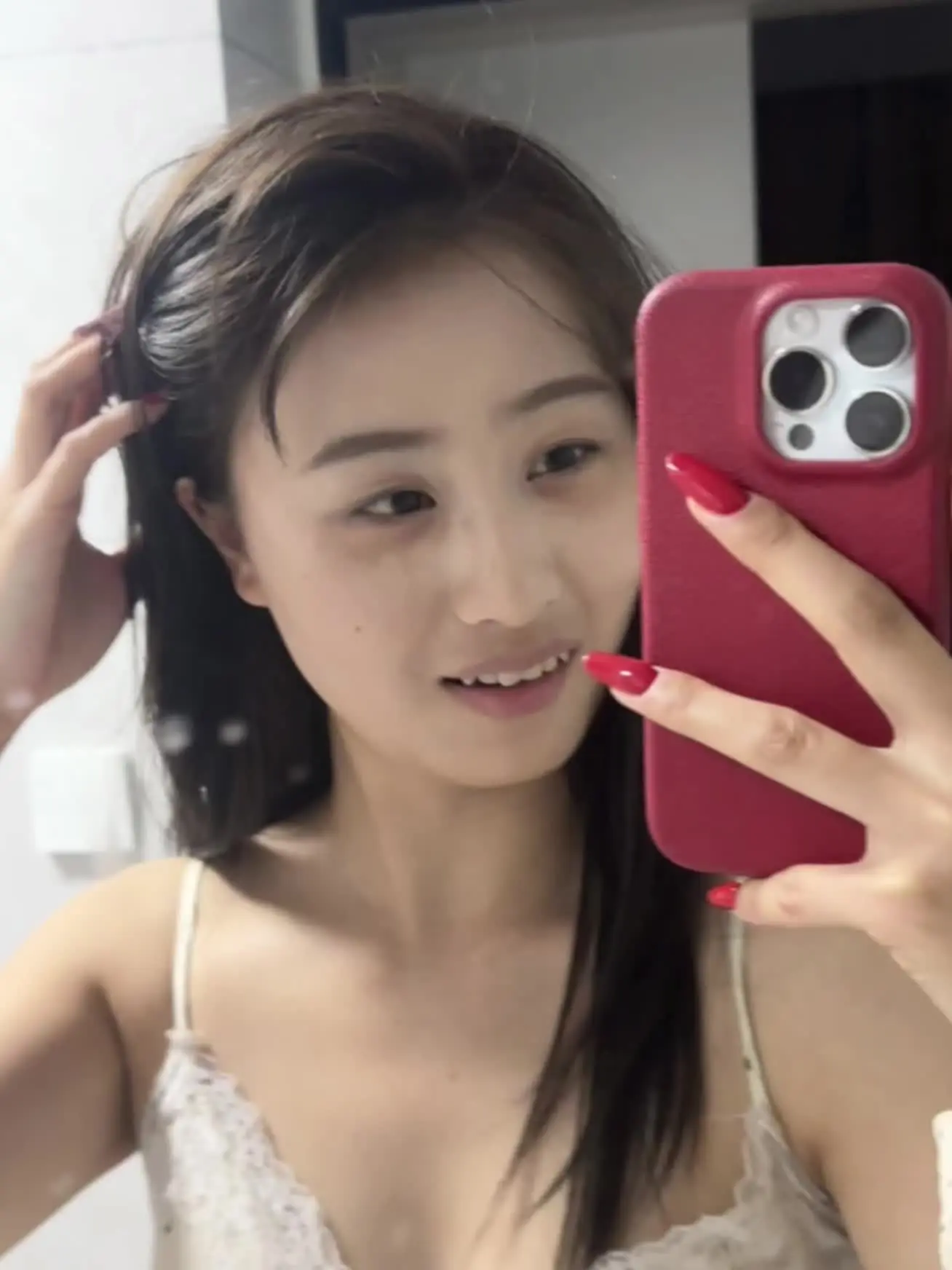 我要笑死了 本来还在哭 看到镜子 给我自己乐死了要 没想到啊没想到