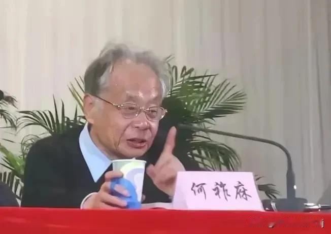 竟然有专家胆敢提议拆除故宫？这一荒谬至极的建议简直让人瞠目结舌！这位所谓的专家，