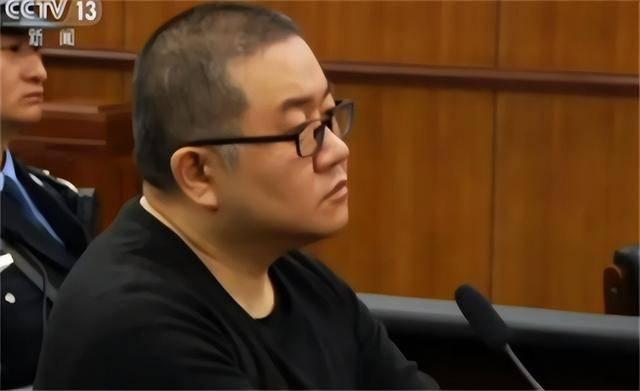不是什么“死而复生”，也不是“躲过一劫”，就是一桩拖了二十多年才走完的程序。
他