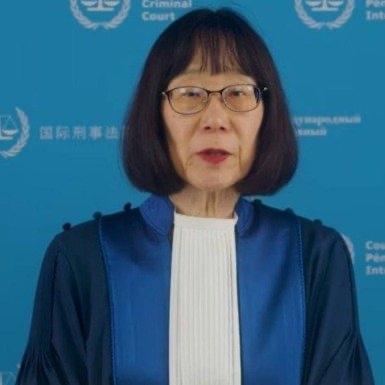 8月18日，美国宣布对国际刑事法院院长赤根智子和高级出庭律师阿卜杜拉耶·塞耶实施
