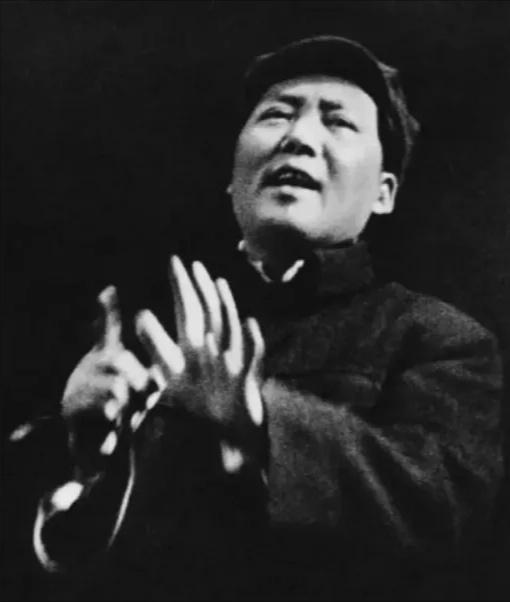 “包产到户搞了几千年，还要试验吗？如果实行包产到户，两年不到，就会两极分化，就有