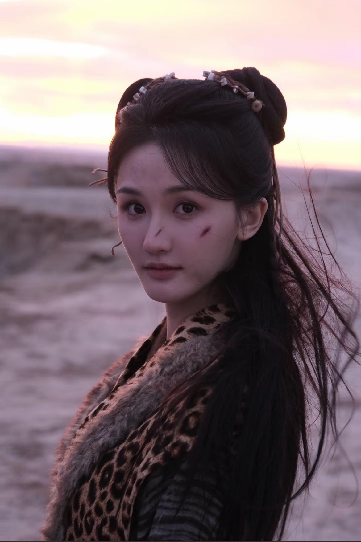 刚看完由杨洋、金晨主演的热播剧《凡人修仙传》第十一集，韩立（杨洋）继续在血色禁地