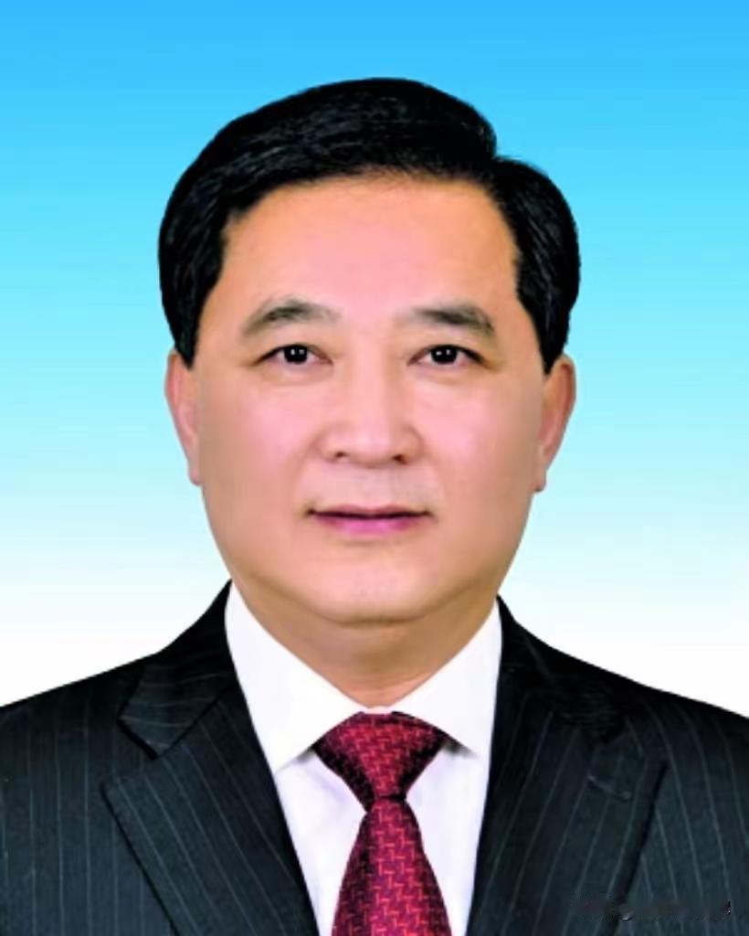 贵州这次是真的狠，大年关底下的，直接给官场来了个“双响炮”。

第一响，是省纪委