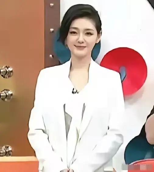 我之前看有消息说大s留下的明面现金只有40多万人民币，如果真这样估计还有一些其他