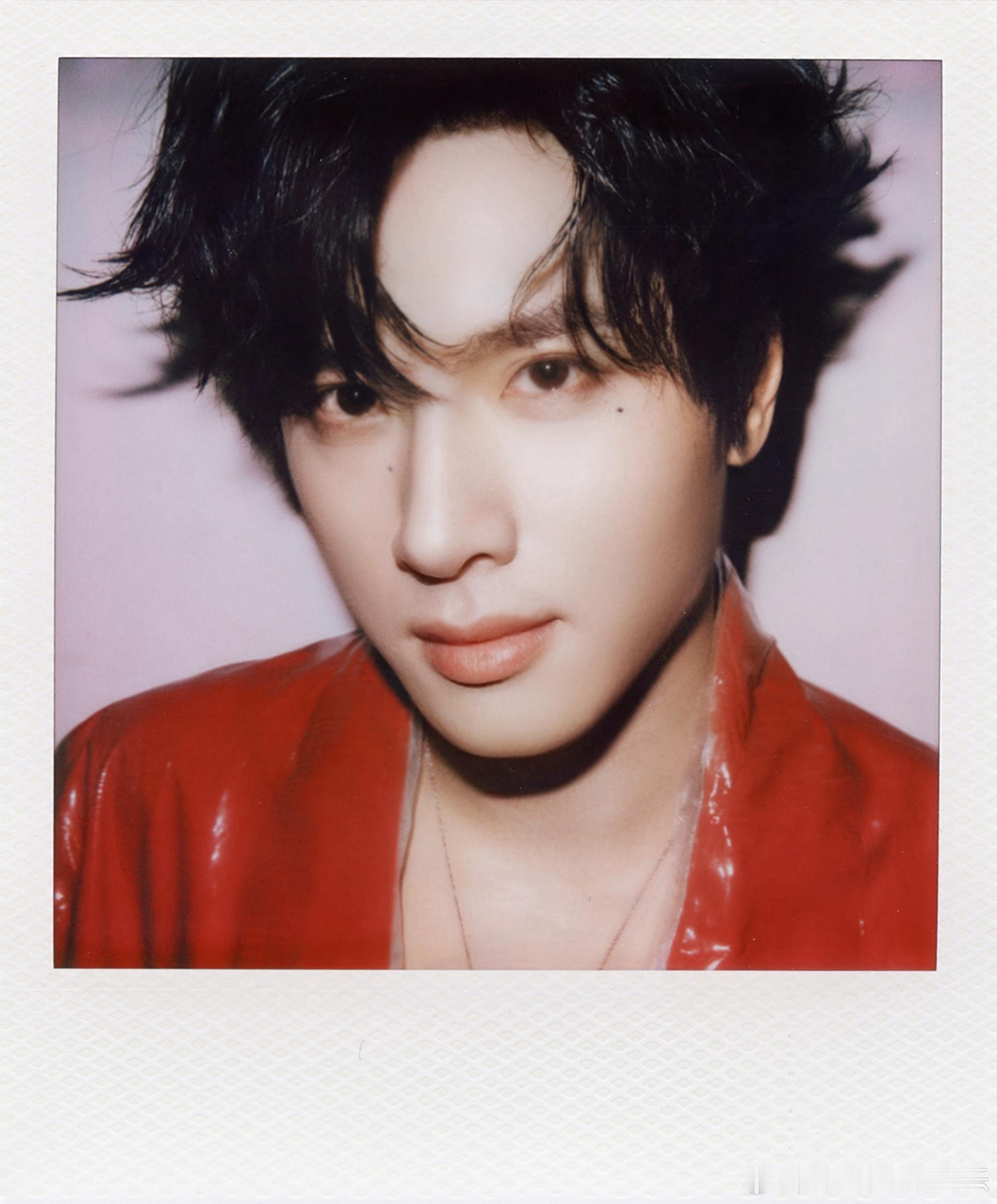 展轩撕拉片展轩赶一赶撕拉片末班车 春日系清爽大帅哥展轩上线！撕拉片虽晚但治愈，看