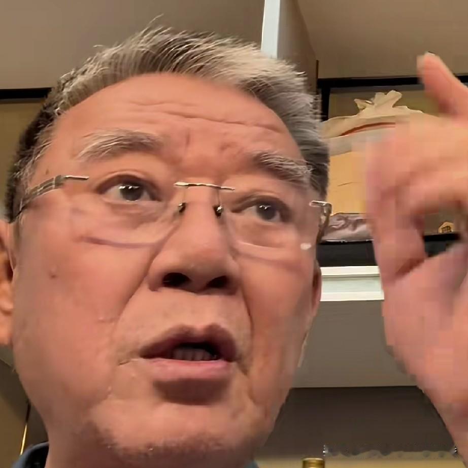 李立群在大陆其实也没有多大的知名度，四五十岁的人可能还比较熟识他，年轻的一代也没