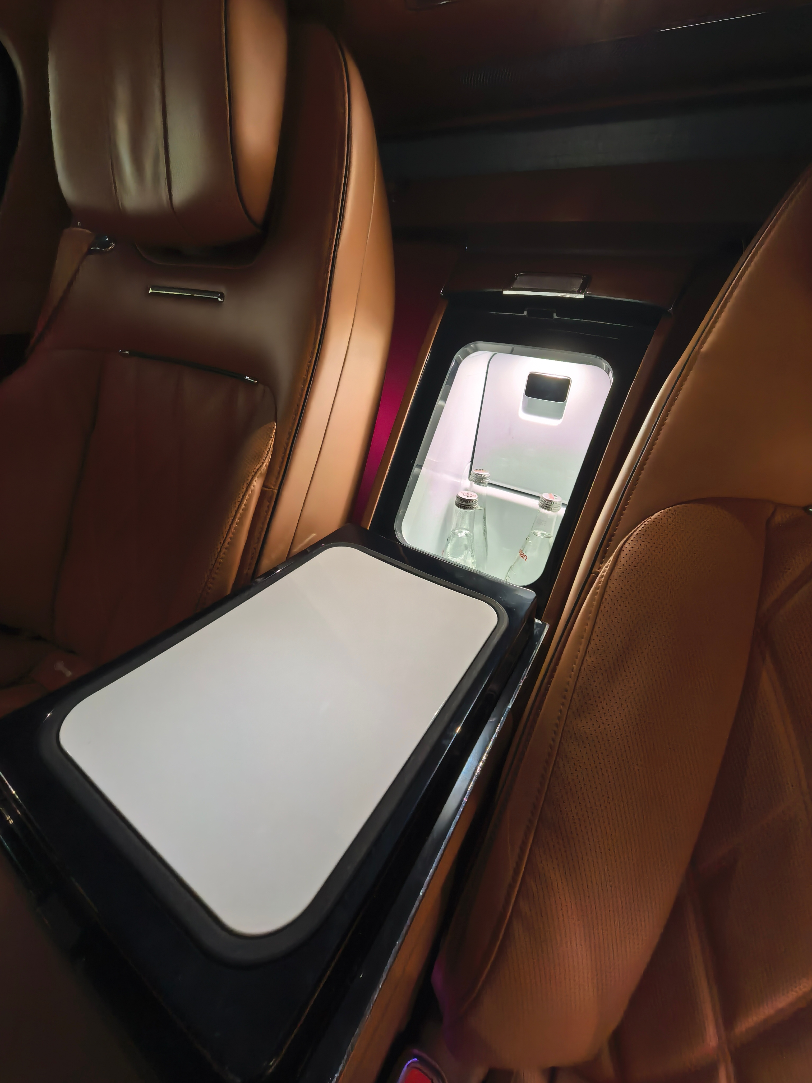 为什么越来越多的汽车里都开始配冰箱了？ 