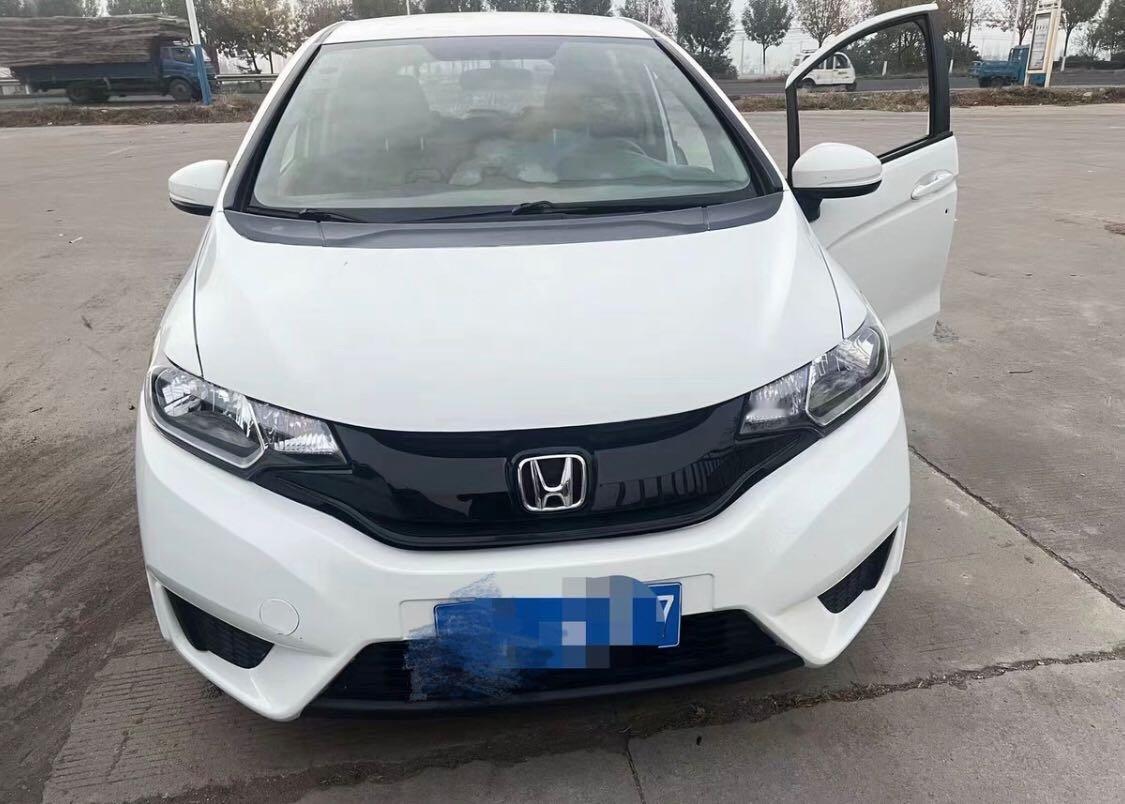 二手车尽量买油车，不推荐新能源，新能源换一块电池就要好几万，不值得。
二手车尽量