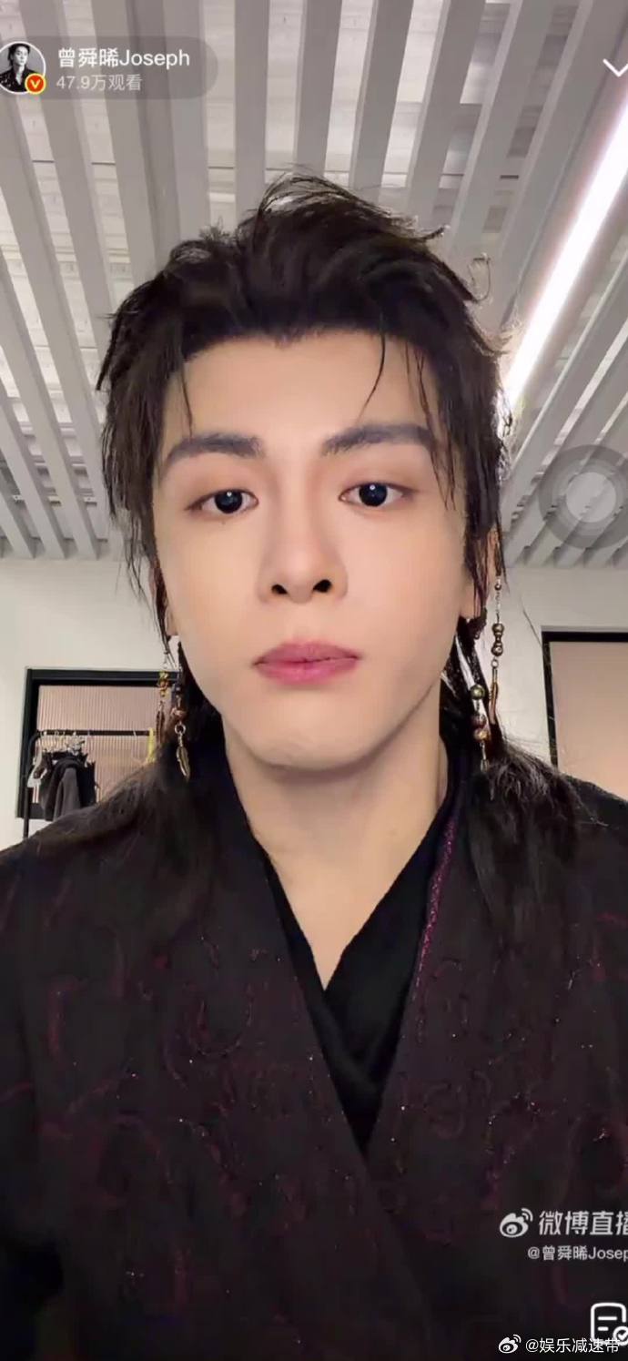 曾舜晞回应下部戏进组时间曾舜晞回应下部戏拍什么曾舜晞回应下部戏进组，比月份互动超