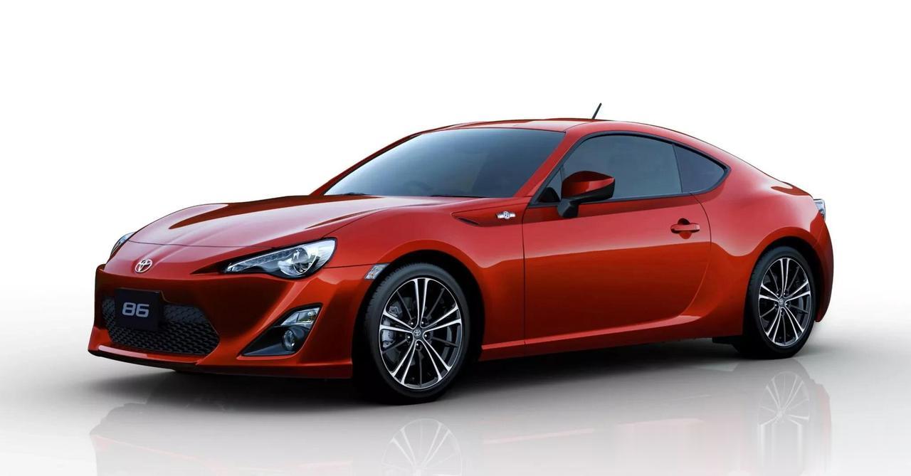 丰田在日本推出86跑车维护套餐，只需4500美元便可将车主的老款丰田86机械翻新