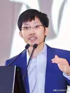 梁文峰再度出手，DeepSeek杀入公域AI赛道的死亡区间
 
　　中美AI博弈