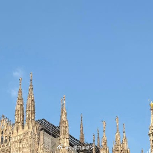 情感语录 情感是流动的河，语录是河边的石子。它们记录着水流过的痕迹，但真正的感受