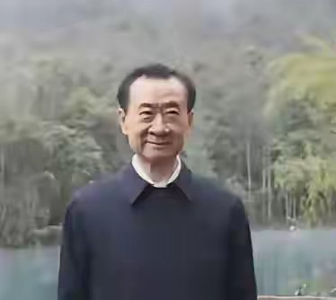 有一种预感，王健林可能要凉凉了。原因很简单！目前的老王一直都是在卖家当，手里的各