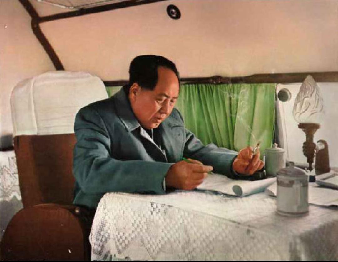 读毛著学毛选：《中国的红色政权为什么能够存在？》给我们的启示。
这篇文章是伟人在