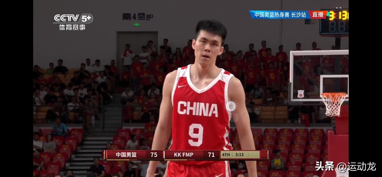 徐杰、胡明轩相继离开国家队，庞峥麟证明自己，强势上位。
中国男篮完成两场对阵塞尔