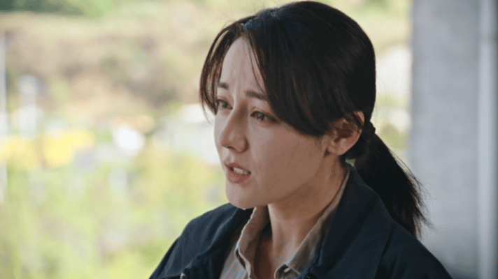 迪丽热巴哭戏 被《利剑玫瑰》热巴哭戏震撼！孩子被拐后，邓妍找线索的焦急、面对家属