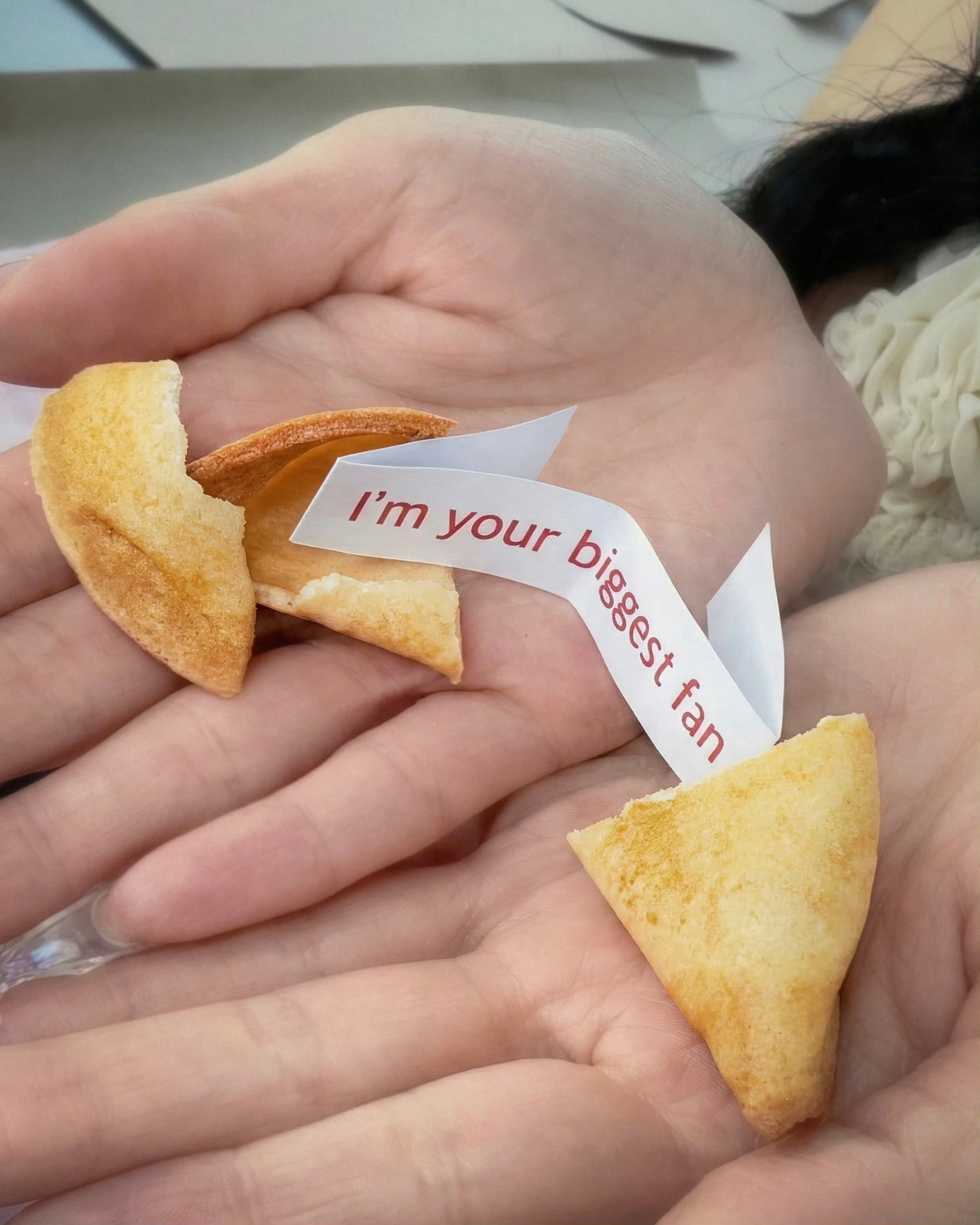 每日一琳琏 🍉二人正在恋爱中，且都在准备更完美的个人专辑和solocon 