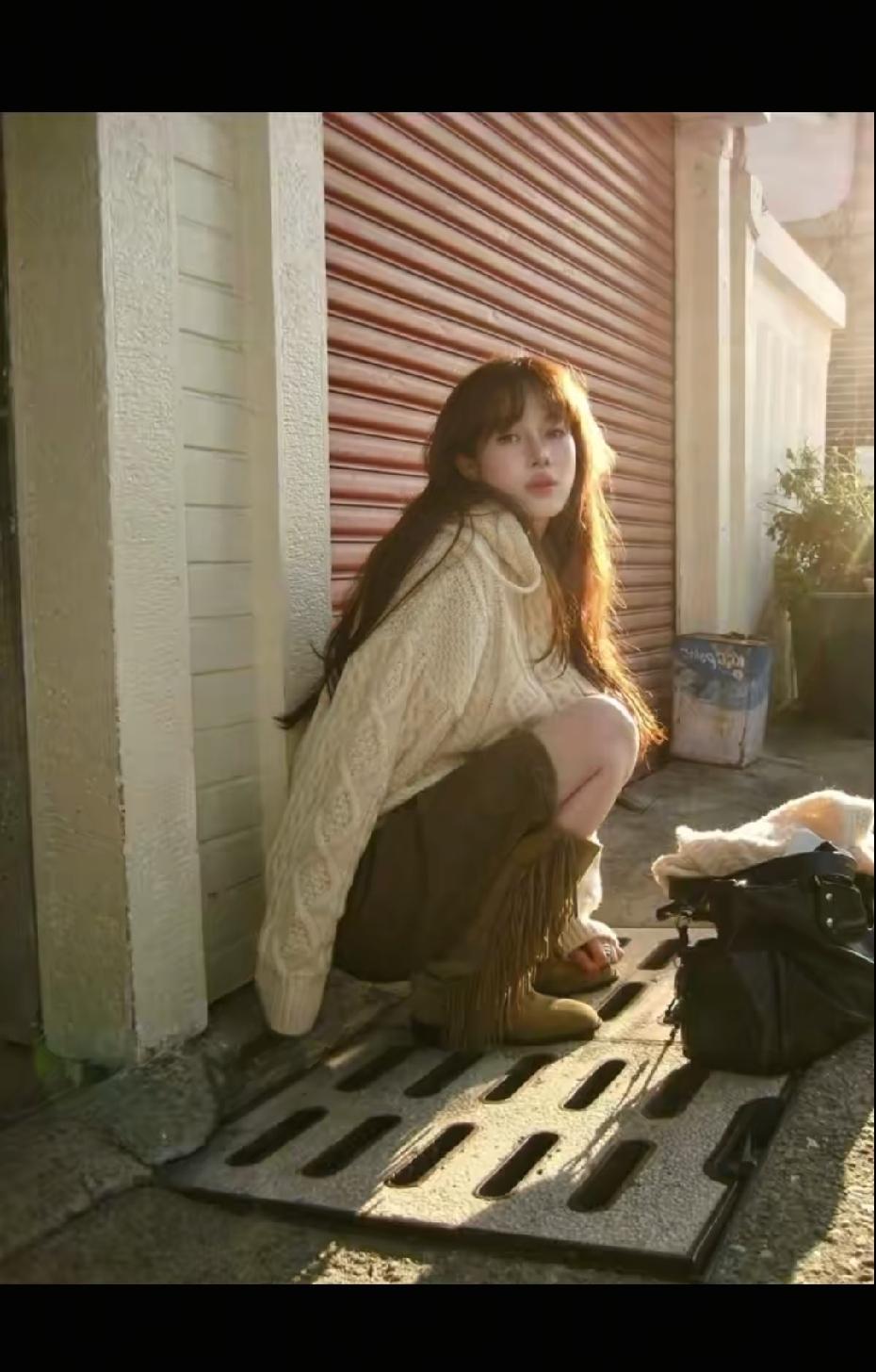 我超爱随手拍花，那些花儿就像生活里的小确幸。有次在小区散步，看到一丛粉色的蔷薇，