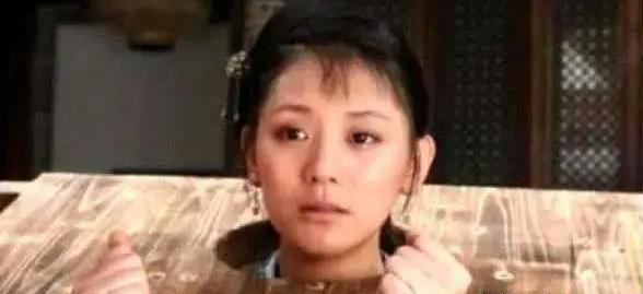 1387年，朱元璋将儿媳鲁王妃汤氏凌迟处死，她那61岁的老父亲汤和跪在殿前，含泪