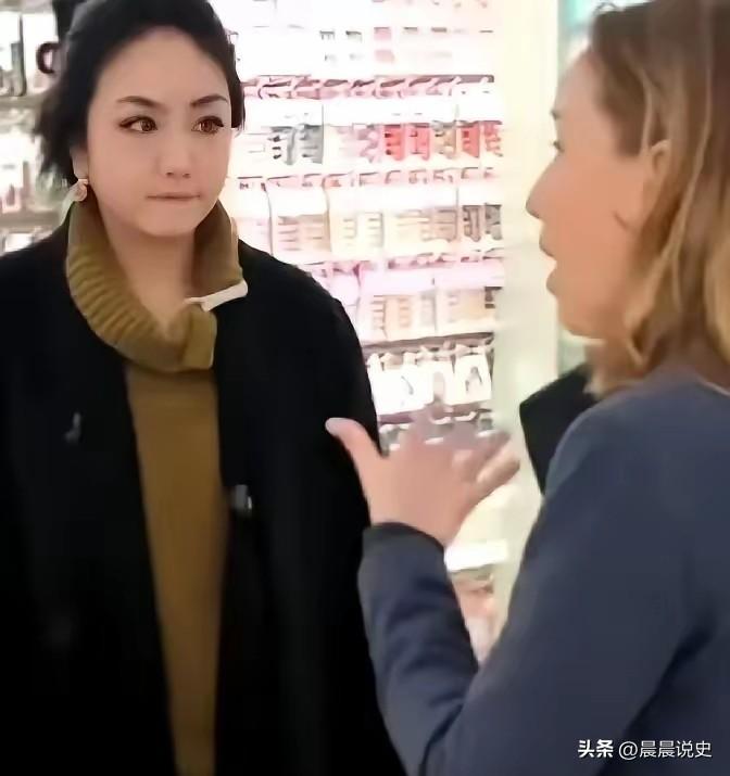 义乌文具姑娘一句“Never”硬怼美国记者：真正的底气，从来都藏在实力里
 
义